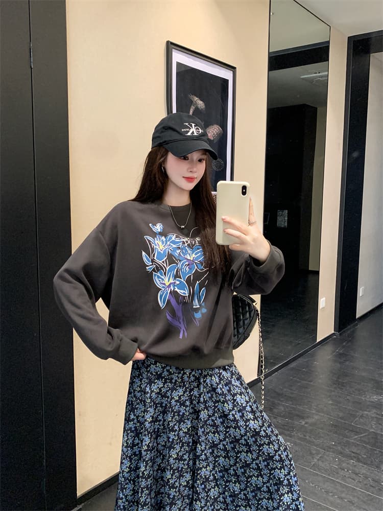 실사 가을 새로운 디자인 풀오버 루즈핏 후드티 레트로 어두운 회색 불규칙 꽃무늬 슬립 치마 세트 상세 이미지 6