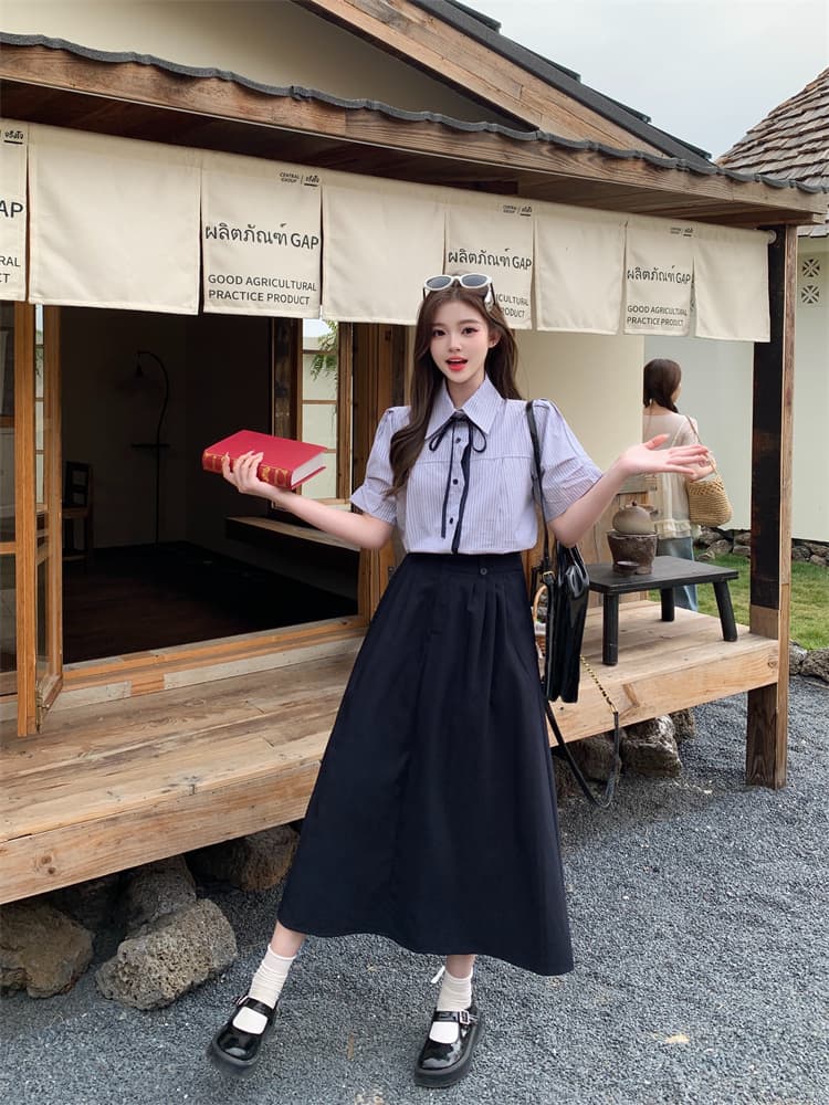실사 프랑스식 학원 스타일 스트라이프 셔츠 코디 루즈핏 슬림해 보이는 반신 스커트 두 조각 여성 세트 2026 여름 새로운 상세 이미지 3