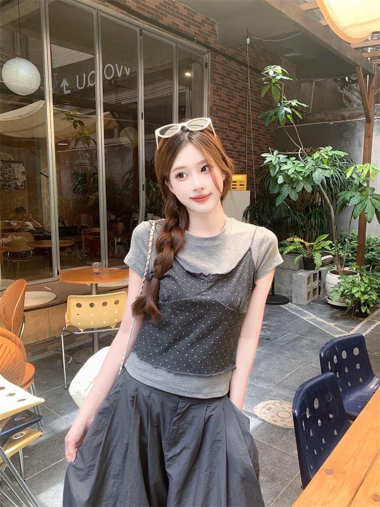 실사 한 부서 회색 조정 스택 착용 실링 도트 무늬 슬립 반팔 티셔츠 꽃밭 중간 스커트 슬림해 보이는 캐주얼 세트 이미지 3