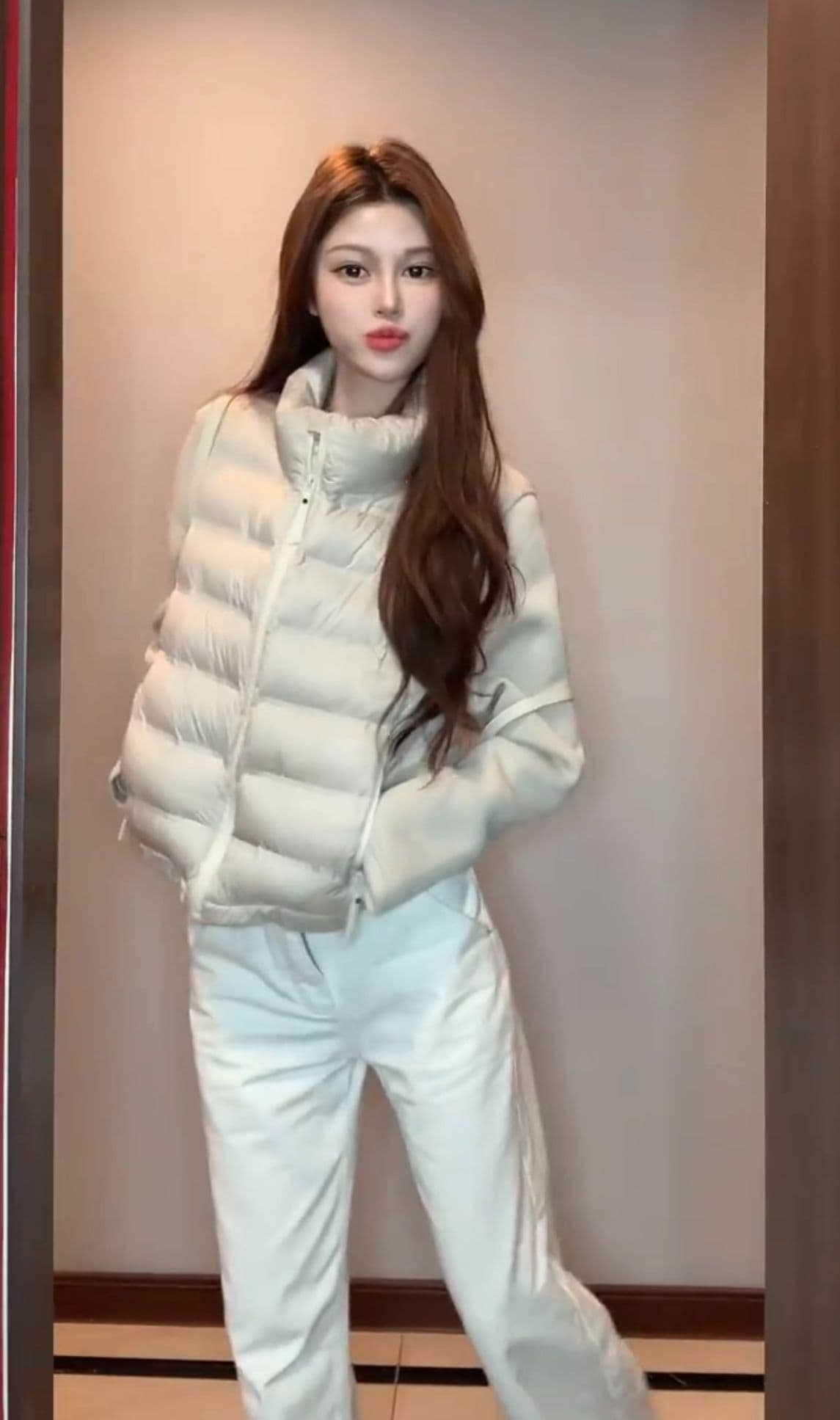 경량 아래 면화 의류 패치워크 후드티 여성 스탠드 칼라 가을 겨울 패션 고급 미니멀리즘 재킷 트렌디 상세 이미지 33