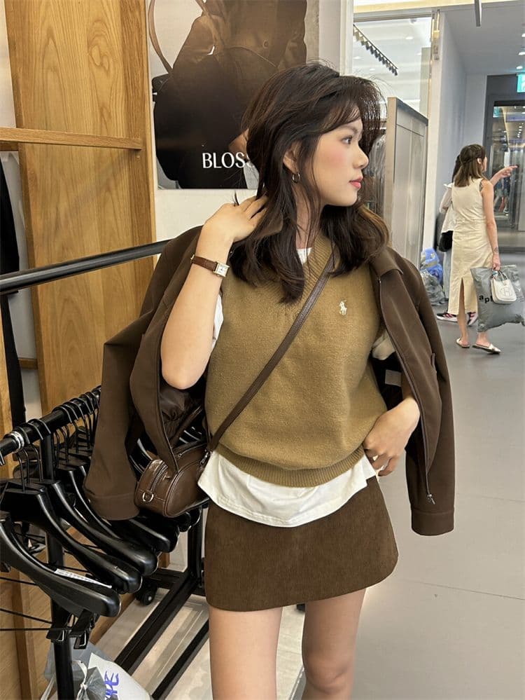 크리스마스 레드 신년 빨간색 작은 말 자수 한 부서 착용 가져 가라. chic Chic 스택 착용 베스트 학원 스타일 맨위 상세 이미지 9