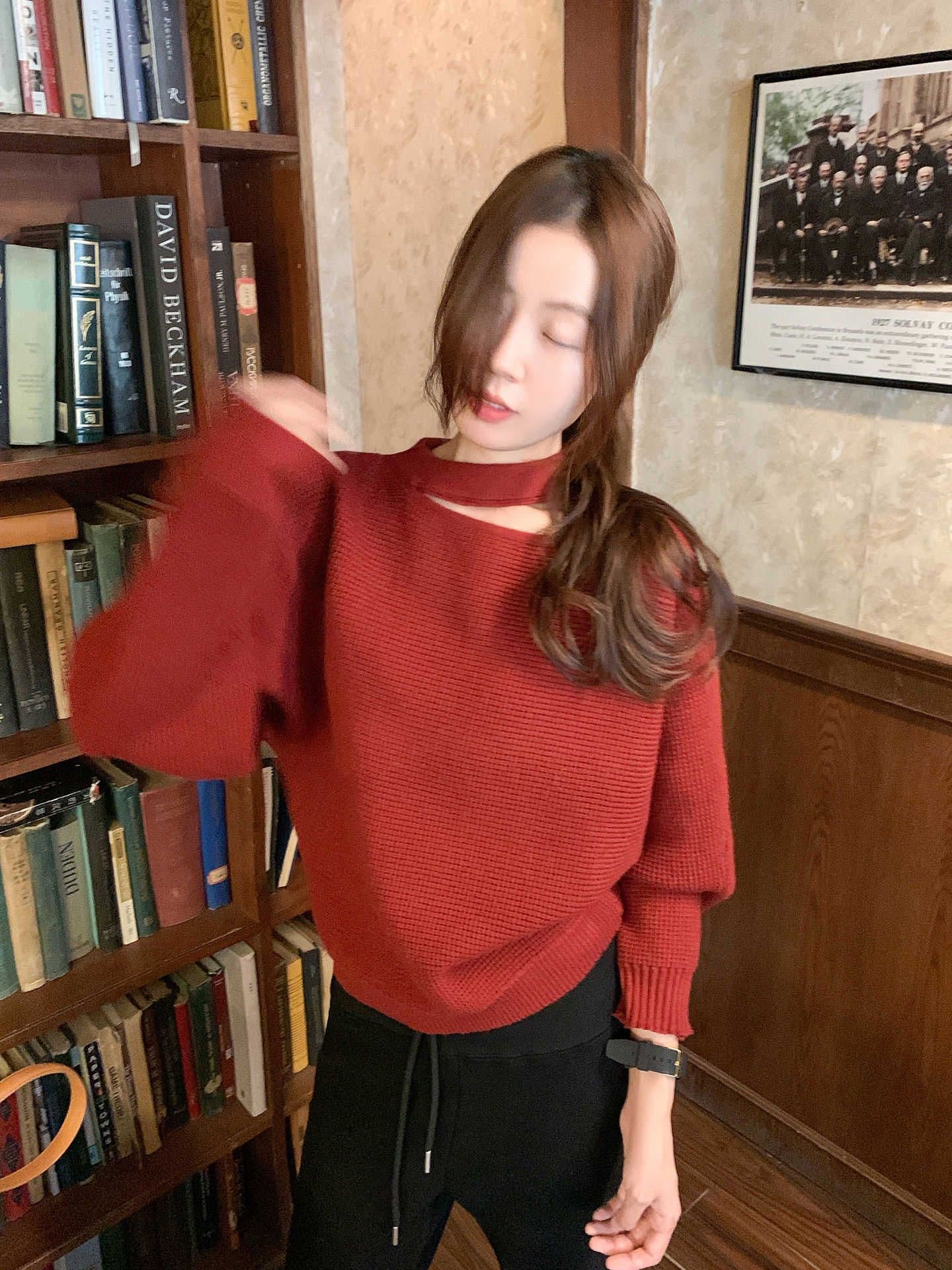 한 부서 빨간색 홀로우 아웃 행침 목 니트 스웨터 여성 겨울 신년 크리스마스 착용 가져 가라. 보온 스웨터 맨위
