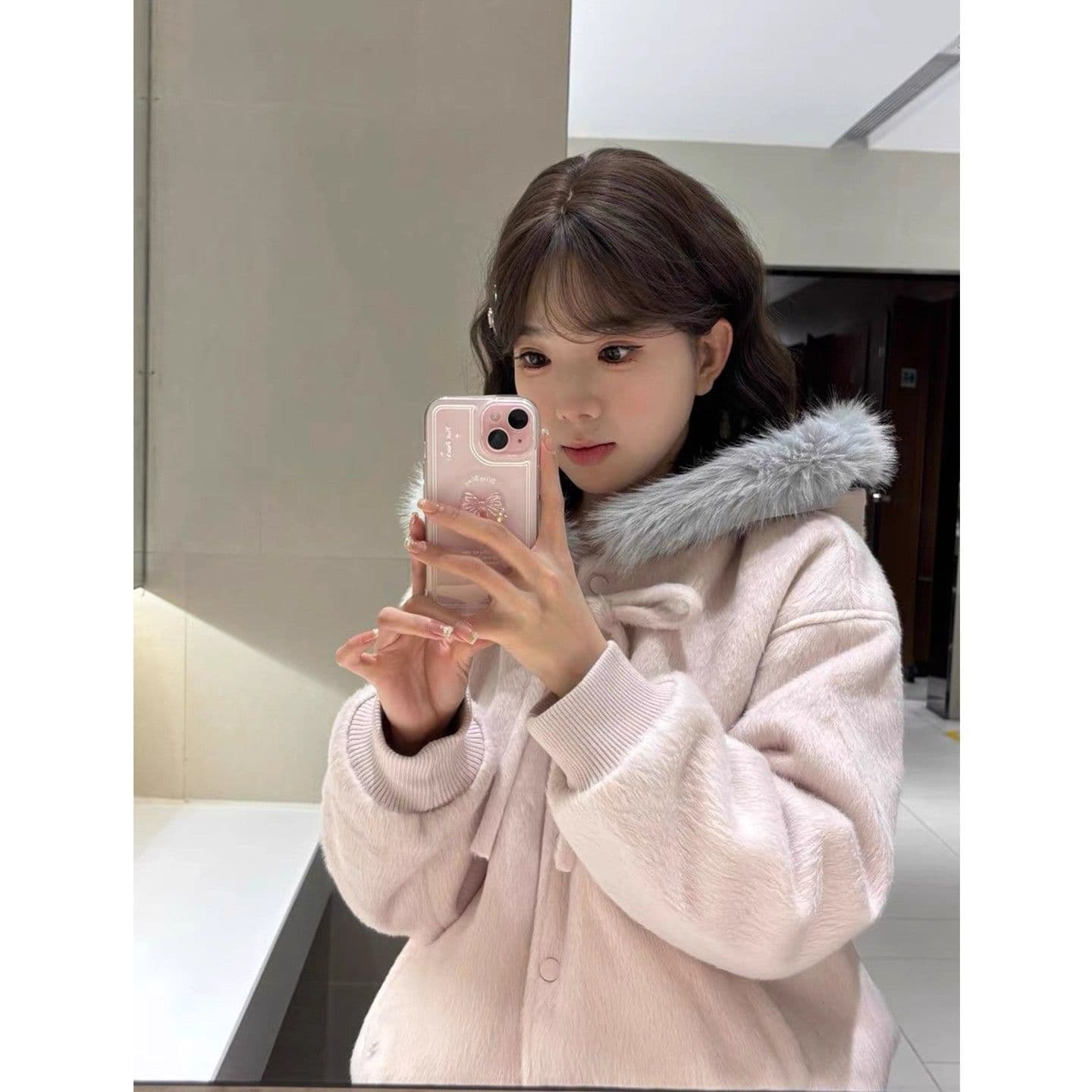 부드러운 자매 착용 가져 가라. 핑크색 후드 나비 매듭 스트랩 품격 큰 모피 칼라 여성 코트 가을 겨울 학원 스타일 모직 맨위