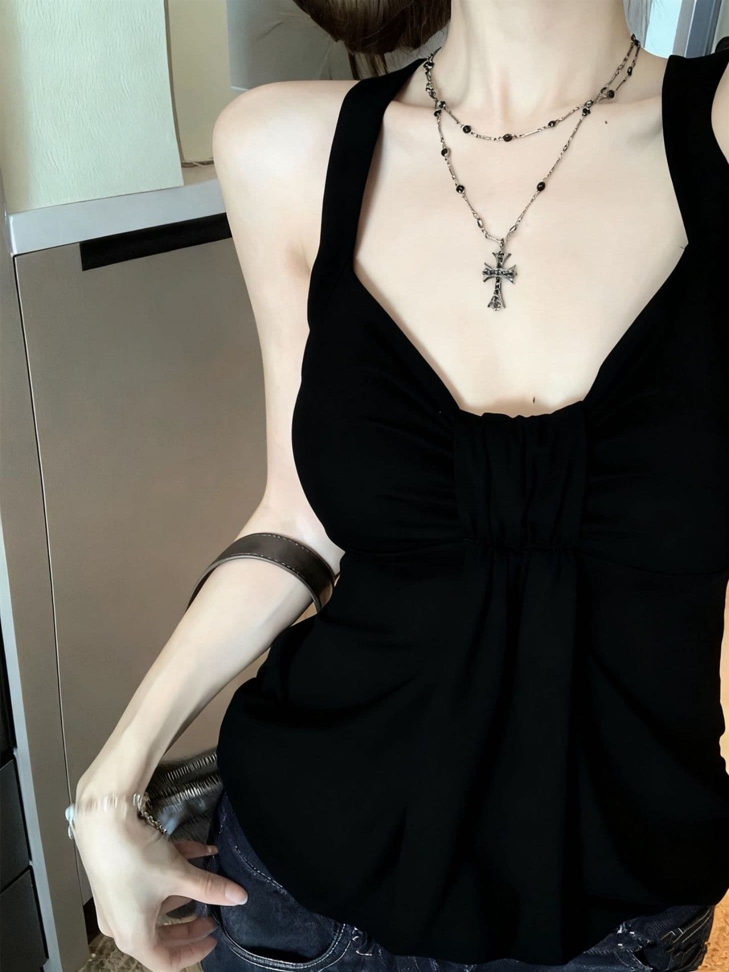 아메리칸 순수한 욕망 섹시함 V넥 비틀림 캐미솔 여름 허리 수축 슬림해 보이는 외출용 다용도 민소매 핫걸 맨위 이미지 3