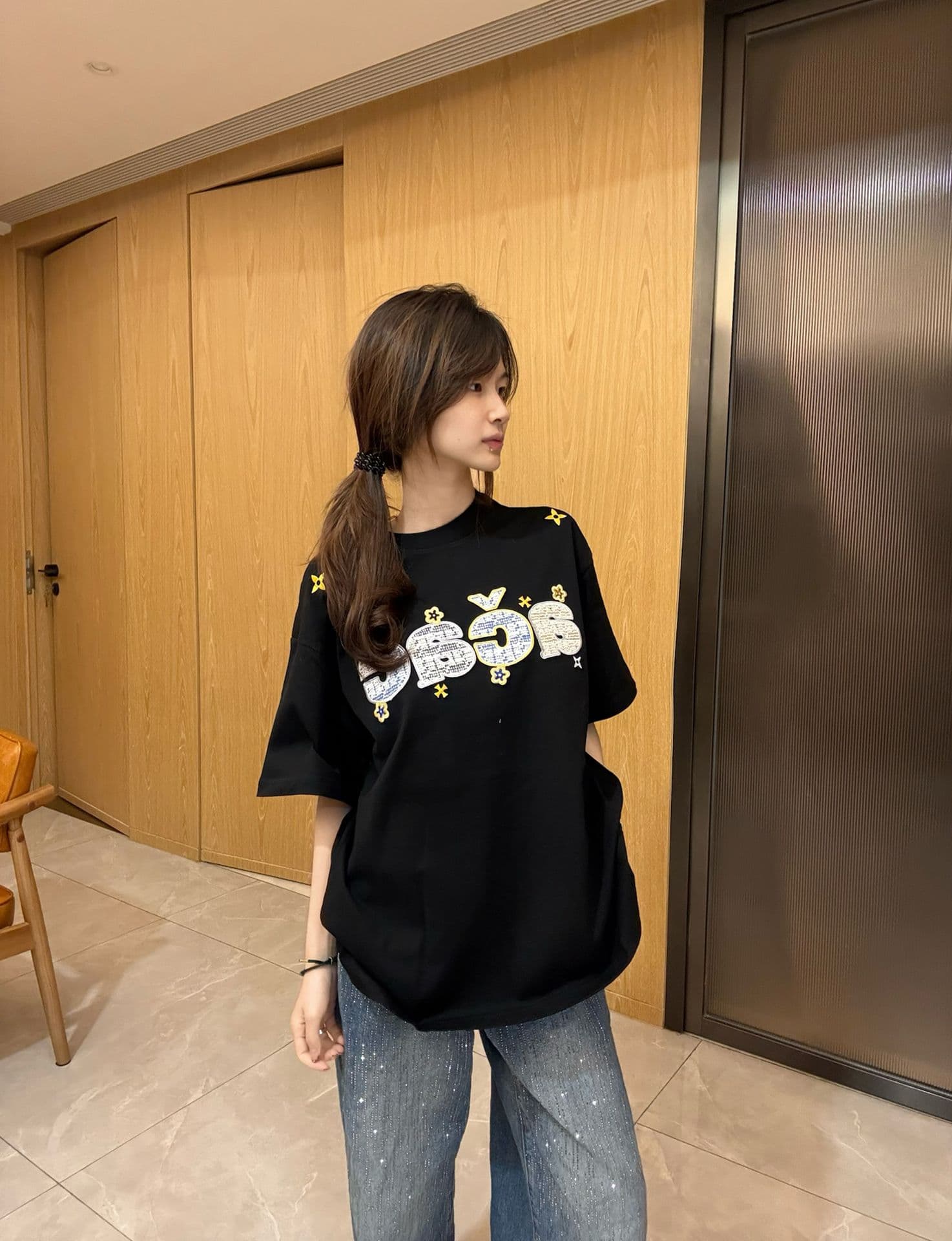 작은 샤넬 스타일 자수 패치 네리 가게 천 19 지점 220 그램 순면 반팔 티셔츠 여성 이미지 2