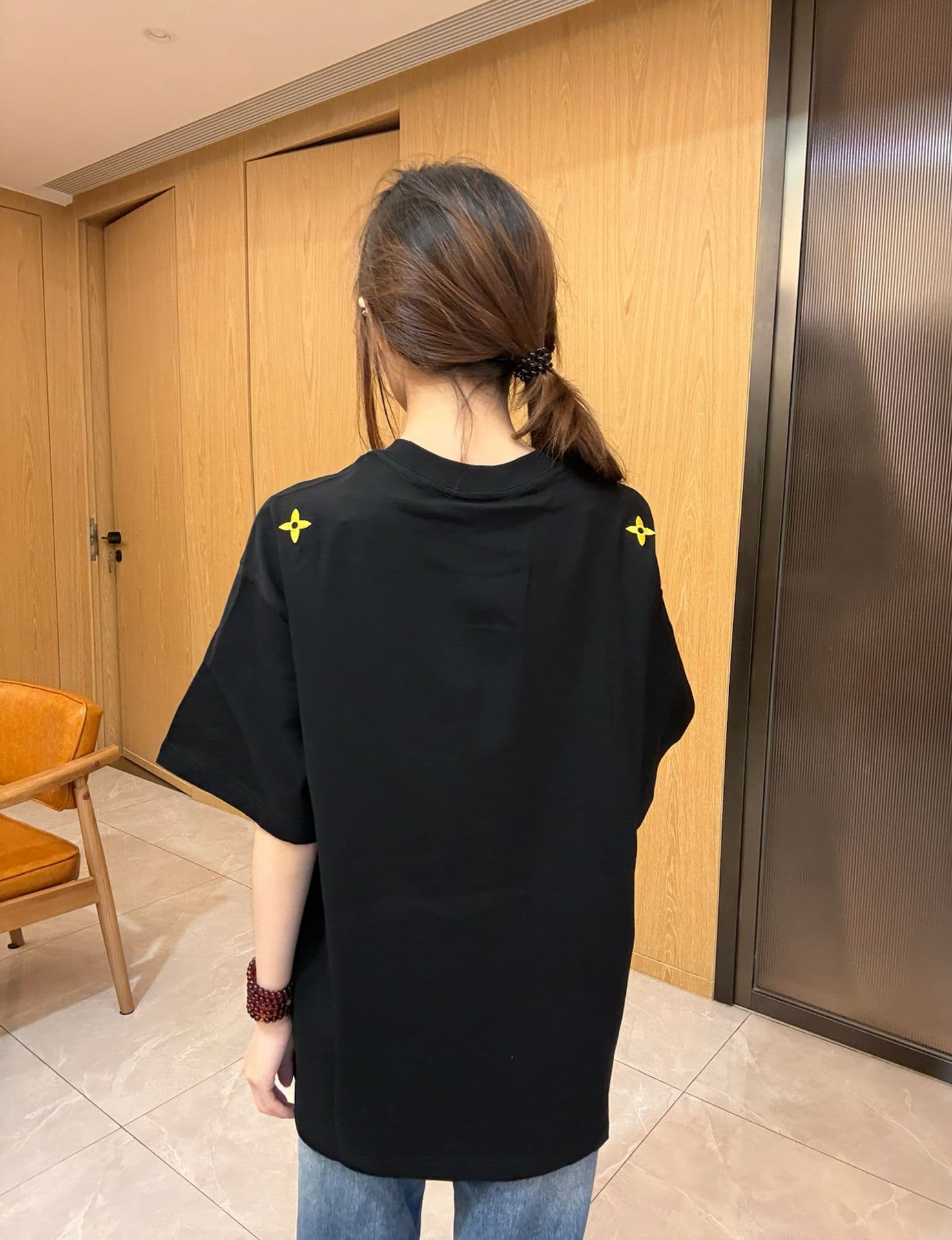 작은 샤넬 스타일 자수 패치 네리 가게 천 19 지점 220 그램 순면 반팔 티셔츠 여성 이미지 3