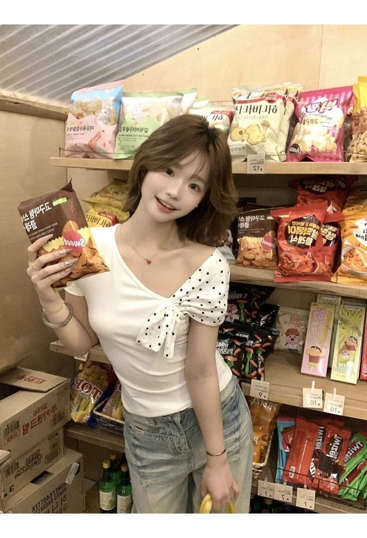 40 모달 260 사람들 면 티셔츠 여름 2026 새로운 트렌디 도트 무늬 오프숄더 몸매 가꾸기 쇼트 스타일 비스듬한 칼라 여성 의류 상세 이미지 18