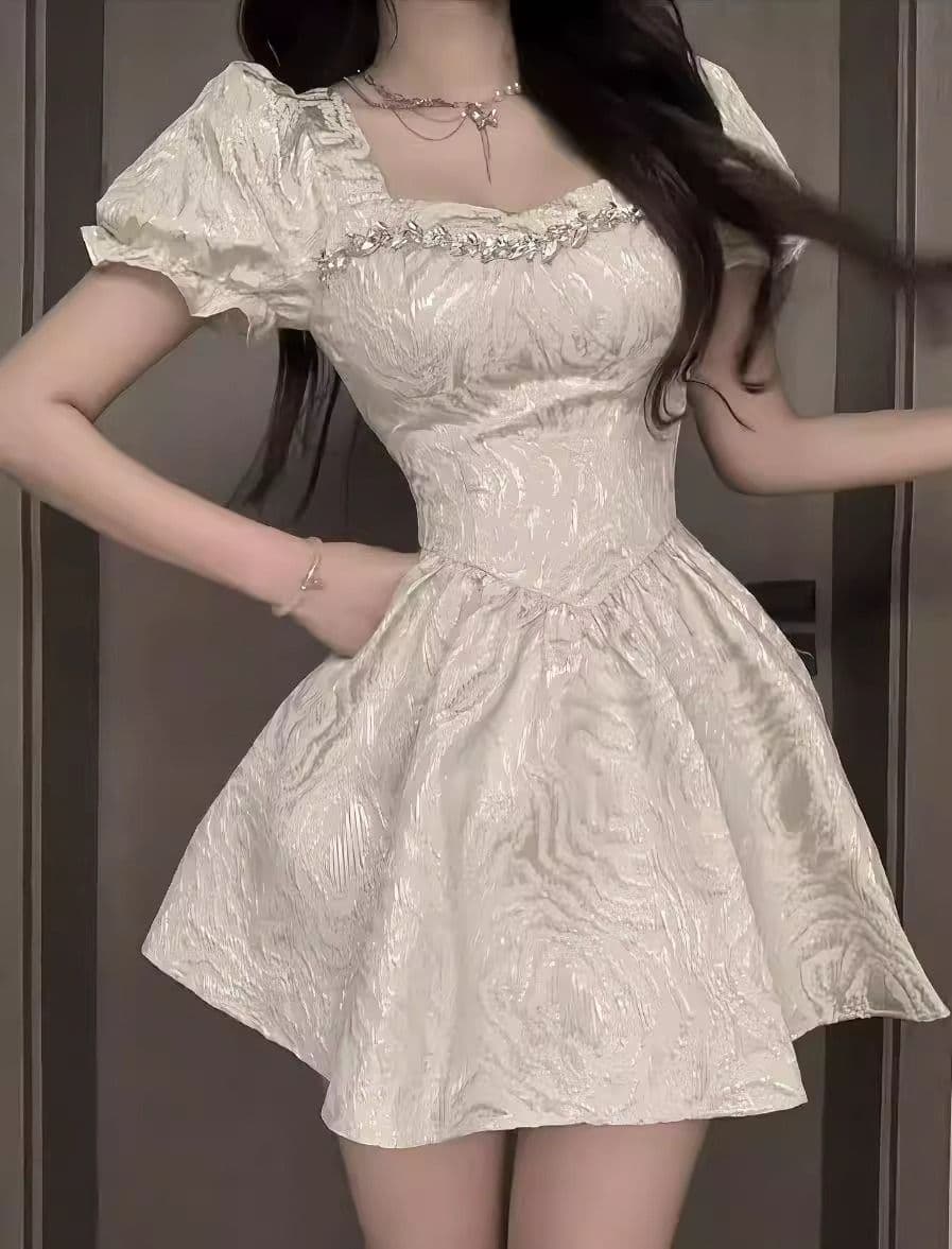 거품 소매 점프 슈트 치마 2026 여름 여성 의류 고급 센스 품격 공주 퍼프 스커트 허리 수축 작은 키 미니 스커트