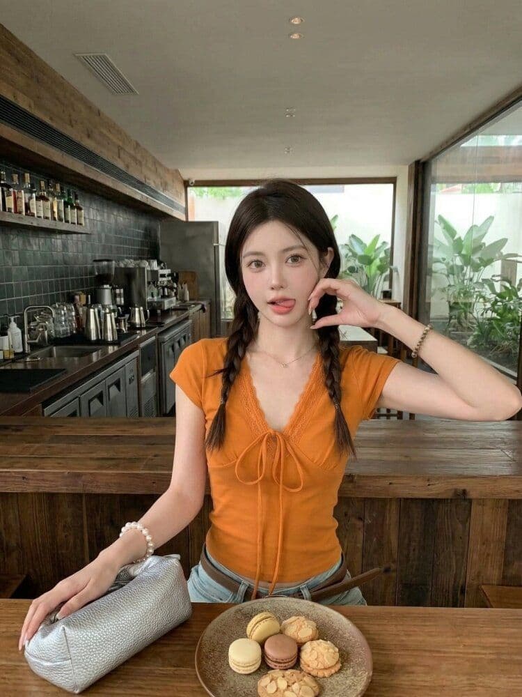 여름 달콤함 디스플레이 화이트 도파민 소녀 착용 가져 가라. 반팔 맨위 둘 색상 프랑스식 다용도 쇼트 스타일 몸매 가꾸기 티셔츠 여성 상세 이미지 23