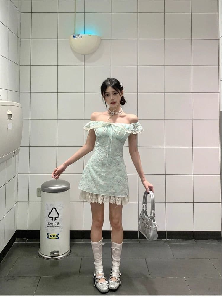 여름 작은 청신 박하 녹색 드레스 작은 날다 소매 레이스 측면 몸매 가꾸기 슬림해 보이는 꽃무늬 품격 짧은 치마 상세 이미지 4