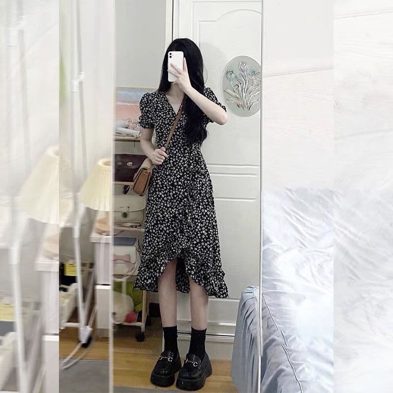 부드러운 검정색 여름 드레스 2026 년 새로운 숲속 소녀 그는 벤 바람 차 휴식 치마 서리가 내린 바람 인어 꼬리 꽃무늬 여성 드레스 상세 이미지 3