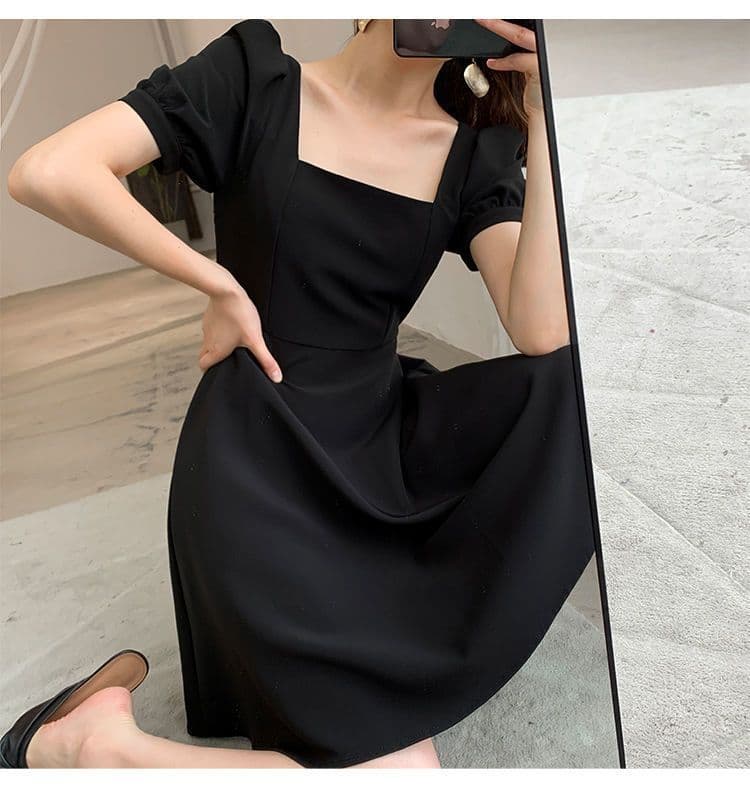 그는 벤 바람 작은 검은 드레스 여성 여름 새로운 프랑스식 복잡한 고대 칼라 중간 길이 검정색 거품 소매 드레스 상세 이미지 9