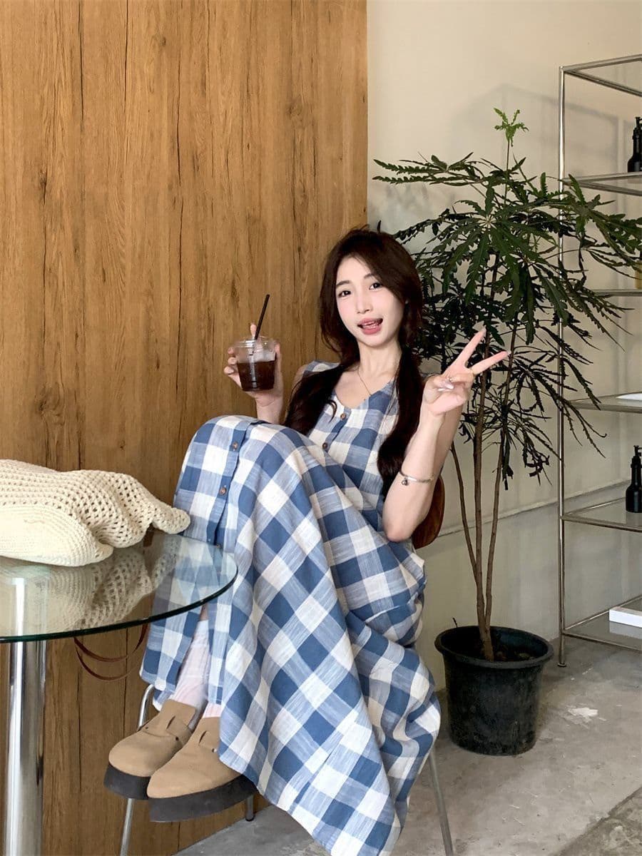 레트로 체크무늬 민소매 드레스 2026 파란색 여름 새로운 조끼 캐주얼 슬림해 보이는 느긋한 롱 스커트 이미지 3