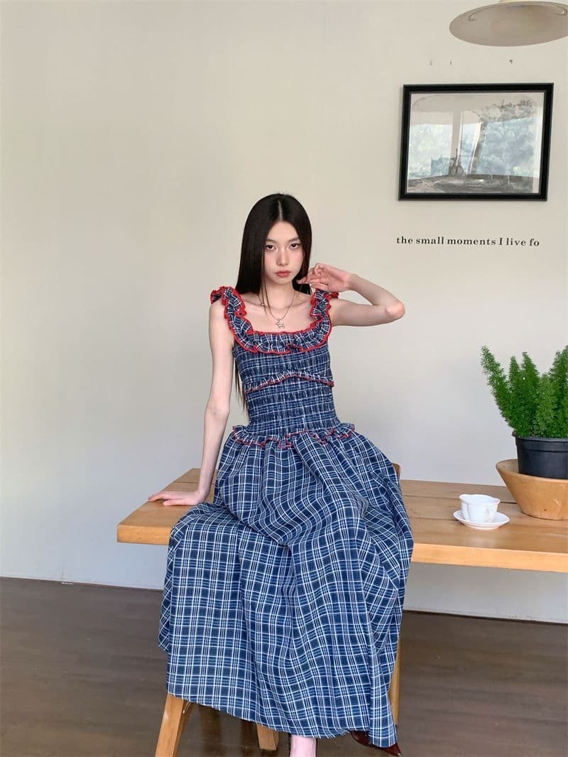 한 부서 학원 스타일 품격 허리 수축 프릴 체크무늬 슬립 드레스 여성 패션 여름 새로운 스퀘어 입 칼라 무릎 아래 롱 스커트 상세 이미지 5