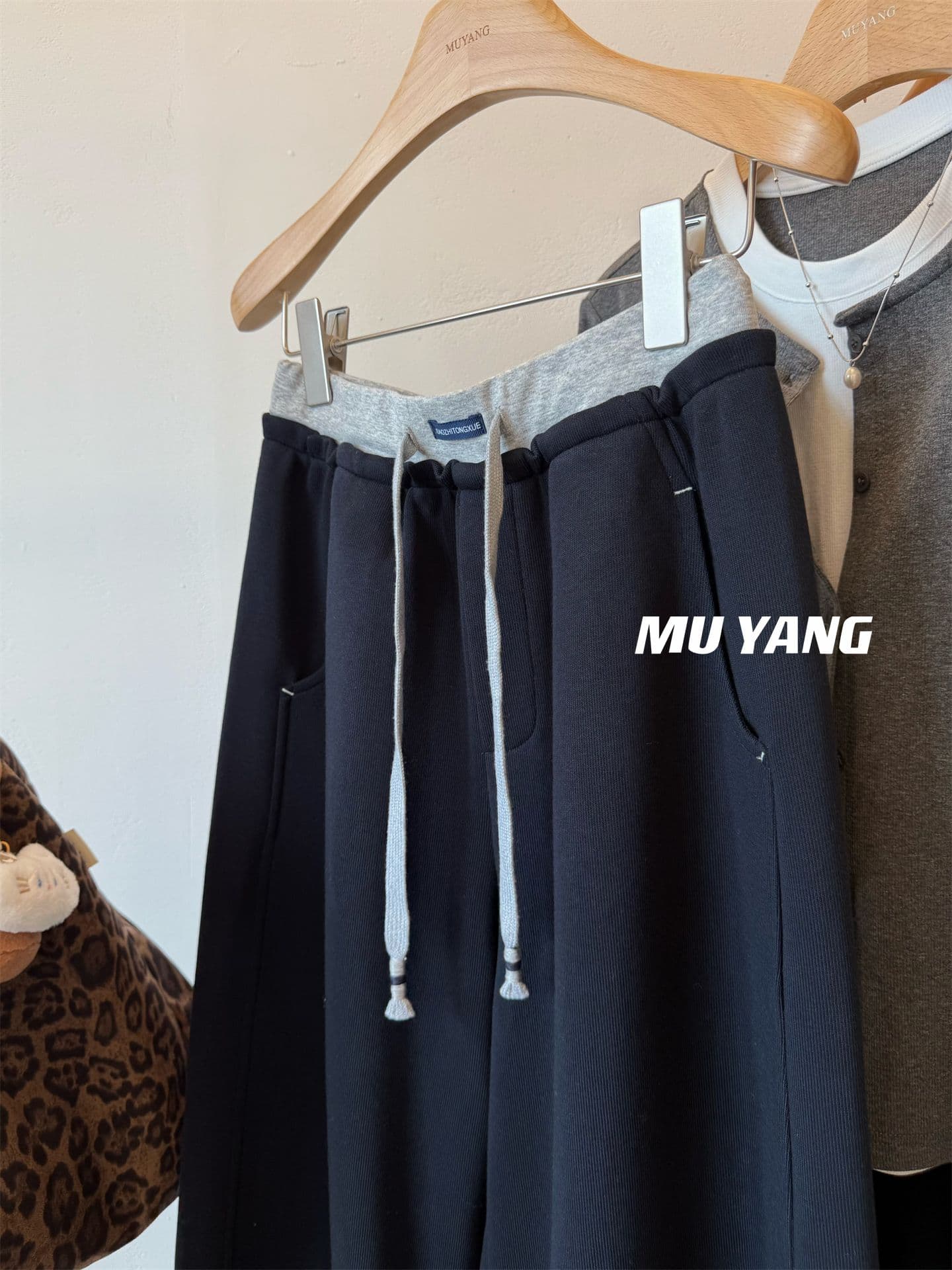 세 색상 원본 원단 특별 빅 사이즈 300 근 웨이 바지 캐주얼 바지 여성 고유 한 Chic 모통이 칼 바지 상세 이미지 13