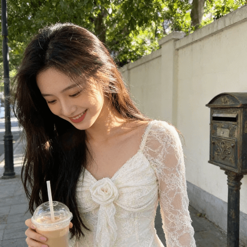 광장 칼라 레이스 몸매 가꾸기 슬림해 보이는 긴팔 드레스 중간 길이 명문 여성 바람 2026 봄 새로운 심장 기계 여성 의류 이미지 5