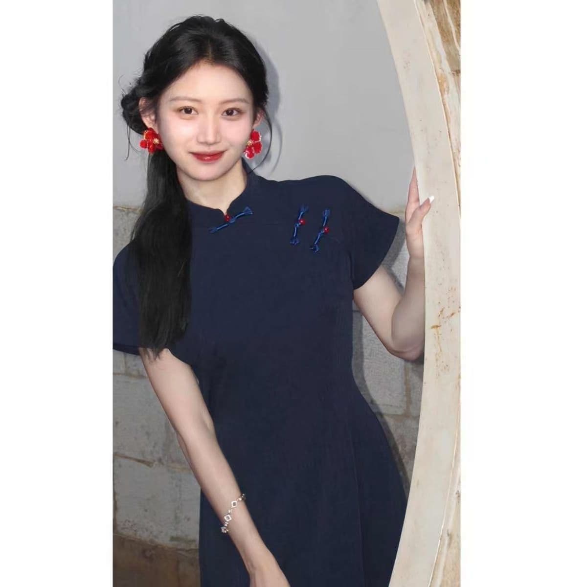 새로운 중식 국풍 블루 색상 단추 드레스 2026 새로운 레트로 젠 감기 센스 치파오 일상 웨어러블 이미지 3