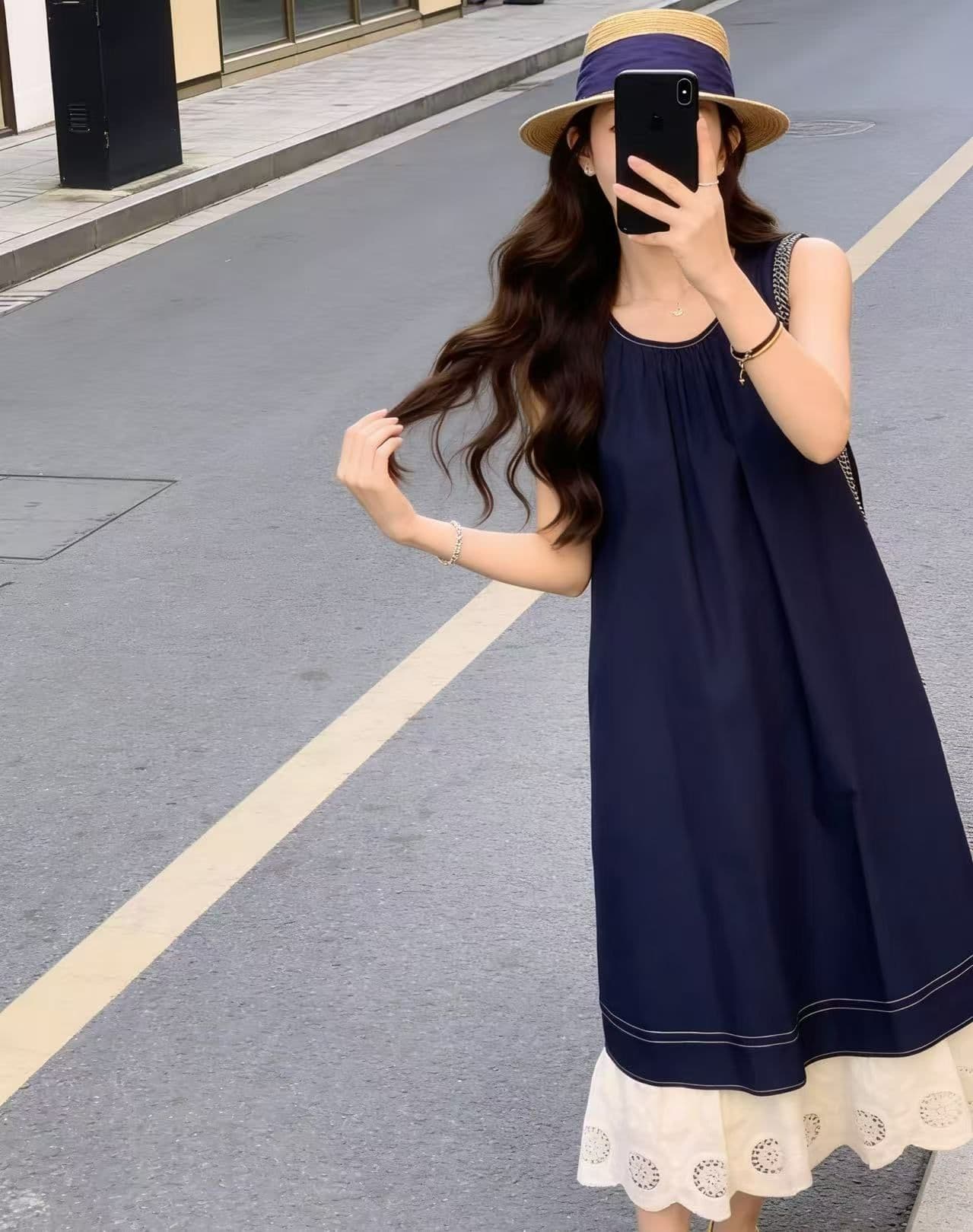 파란색 여성 드레스 여름 2026 새로운 프랑스식 휴가 바람 소녀 센스 레이스 조각 민소매 조끼 스커트 상세 이미지 3