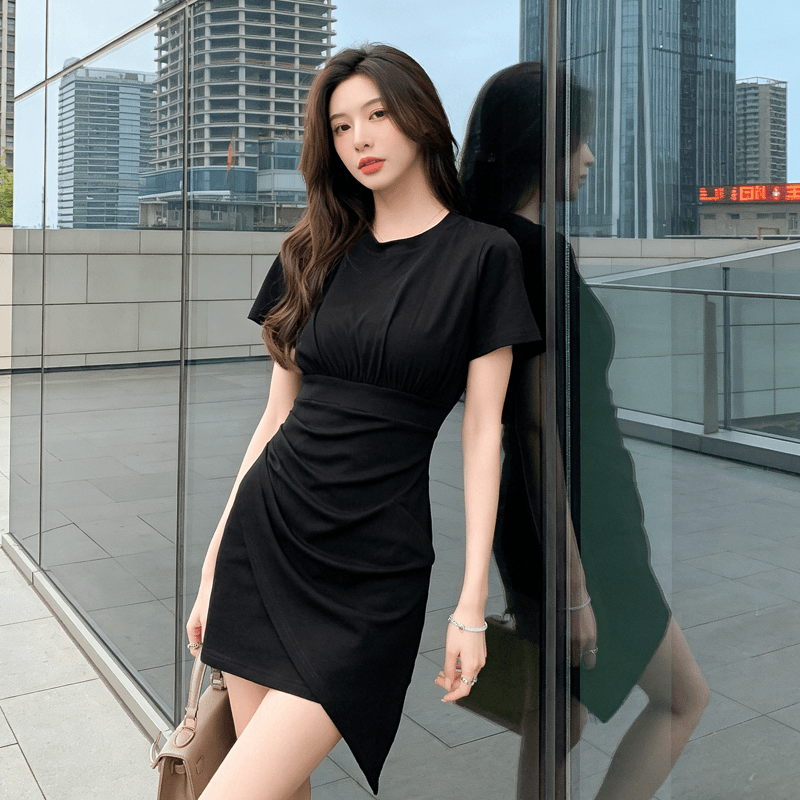 2026 새로운 순수한 욕망 바람 검정색 티셔츠 치마 여름 라운드 넥 허리 수축 주름 불규칙 밑단 품격 드레스 상세 이미지 5