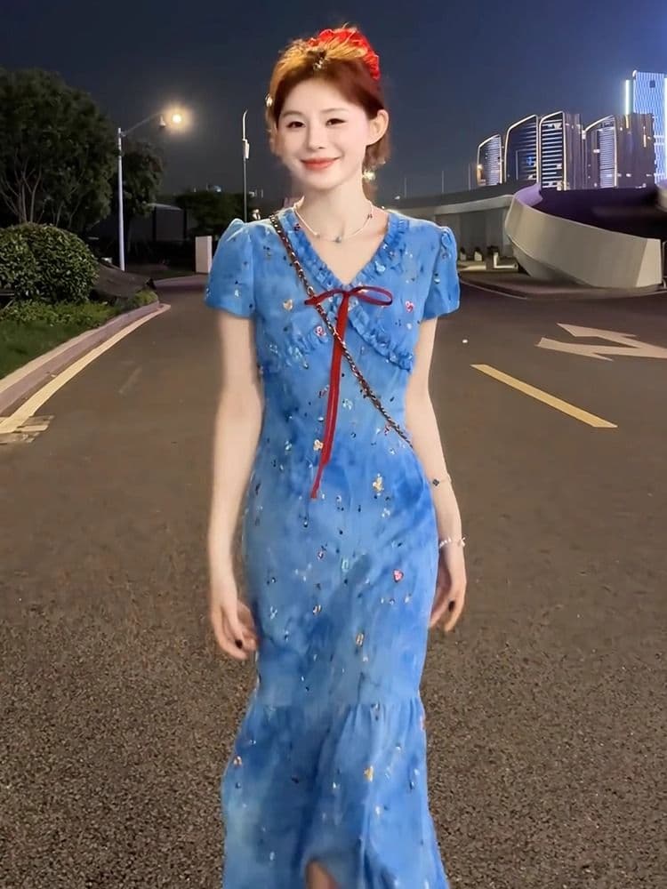 원본 자수 홀치기 염색 주름 원단 하나 프랑스식 품격 V넥 파란색 꽃무늬 드레스 고유 한 아름다운 치마 이미지 3