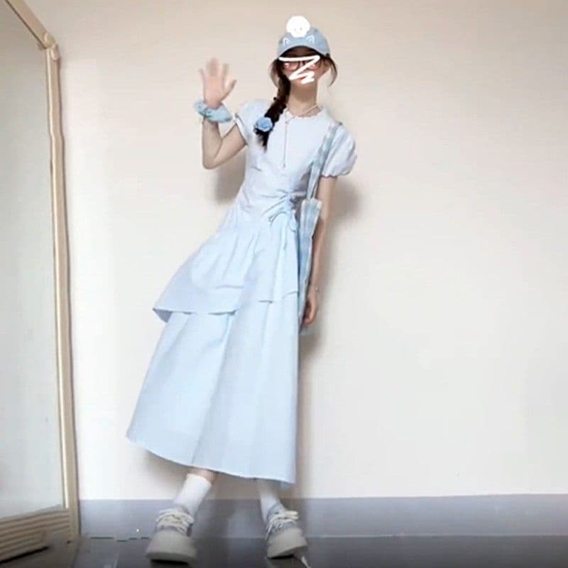 고급 센스 파란색 반팔 여성 드레스 여름 2026 새로운 작은 키 펌프 Pleat 슬림해 보이는 품격 케이크 롱 스커트 이미지 2