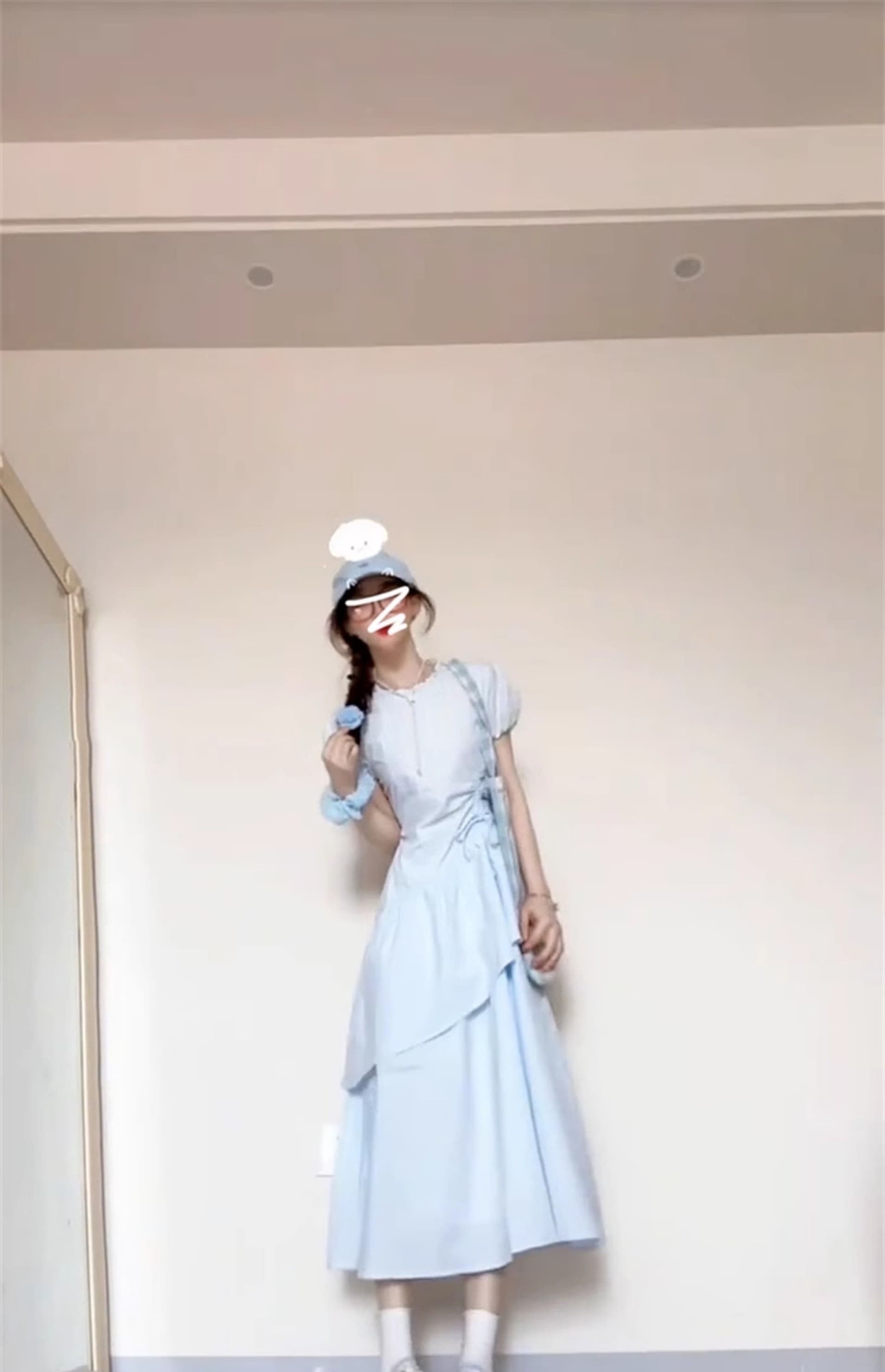 고급 센스 파란색 반팔 여성 드레스 여름 2026 새로운 작은 키 펌프 Pleat 슬림해 보이는 품격 케이크 롱 스커트 상세 이미지 18