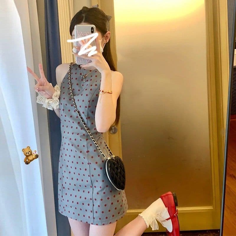 프랑스식 품격 몸매 가꾸기 슬림해 보이는 민소매 도트 무늬 조끼 원피스 아이들 여름 2026 새로운 핫걸 타이트 스커트 미니 스커트