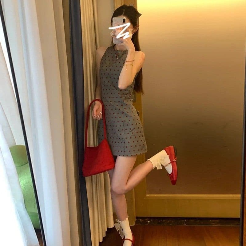 프랑스식 품격 몸매 가꾸기 슬림해 보이는 민소매 도트 무늬 조끼 원피스 아이들 여름 2026 새로운 핫걸 타이트 스커트 미니 스커트 이미지 3