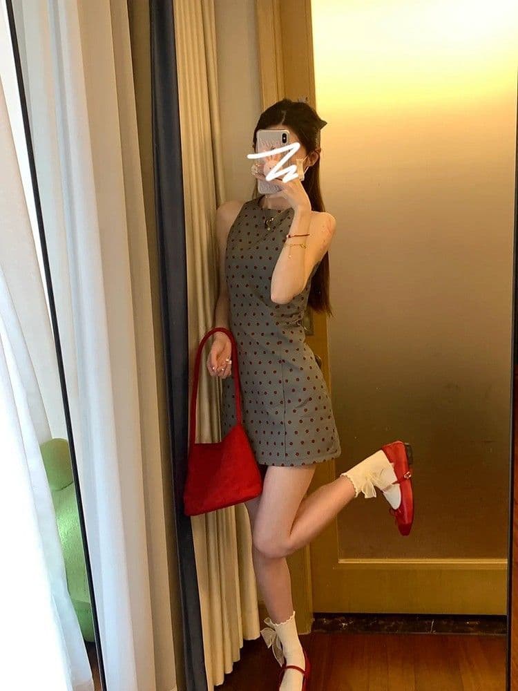 프랑스식 품격 몸매 가꾸기 슬림해 보이는 민소매 도트 무늬 조끼 원피스 아이들 여름 2026 새로운 핫걸 타이트 스커트 미니 스커트 상세 이미지 4