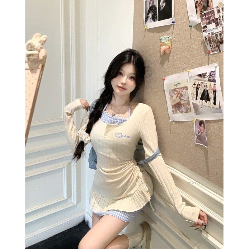순수한 욕망 달콤한 핫걸 행침 목 페이크 레이어드 드레스 아이들 2026 가을 겨울철 새로운 긴팔 니트 타이트 스커트 미니 스커트