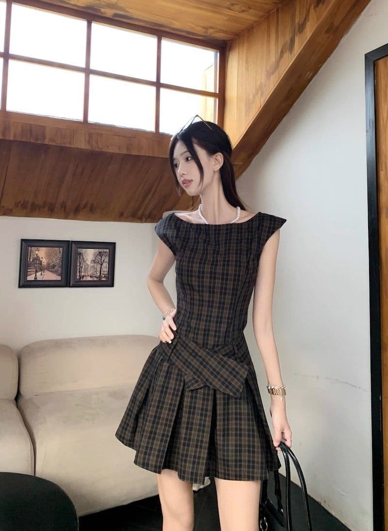 달콤한 매운맛 바람 레트로 체크무늬 조끼 원피스 여성 의류 여름 디자인 센스 허리 수축 슬림해 보이는 플리츠 스커트 한 마디 미니 스커트 상세 이미지 7