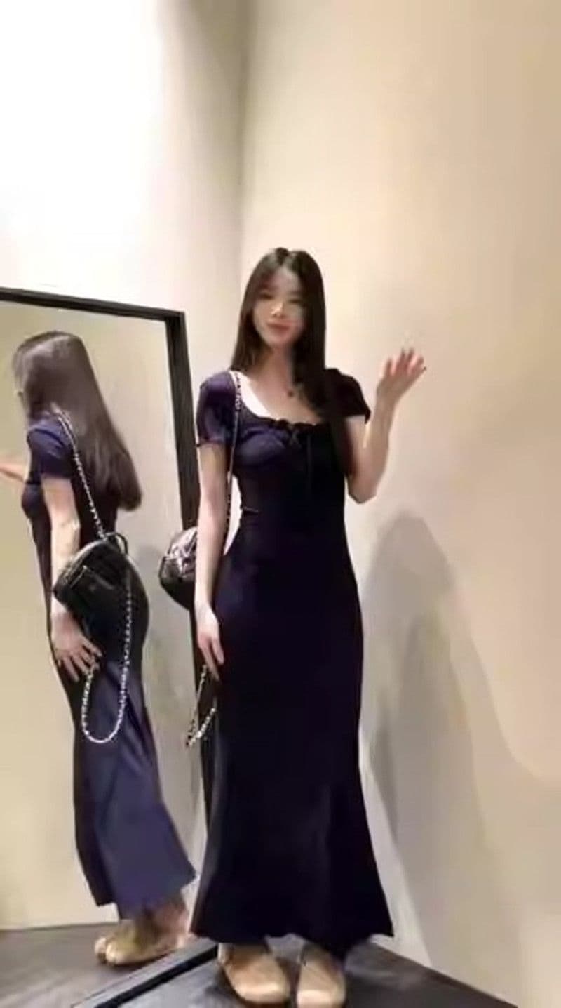 블루 색상 광장 칼라 드레스 2026 여성 여름 핫걸 몸매 가꾸기 허리 수축 순수한 욕망 작은 엄마 바람 타이트 스커트 인어 꼬리 롱 스커트