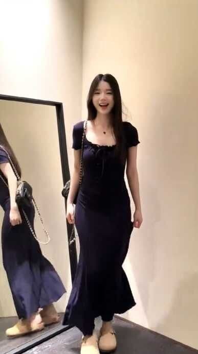 블루 색상 광장 칼라 드레스 2026 여성 여름 핫걸 몸매 가꾸기 허리 수축 순수한 욕망 작은 엄마 바람 타이트 스커트 인어 꼬리 롱 스커트 상세 이미지 2