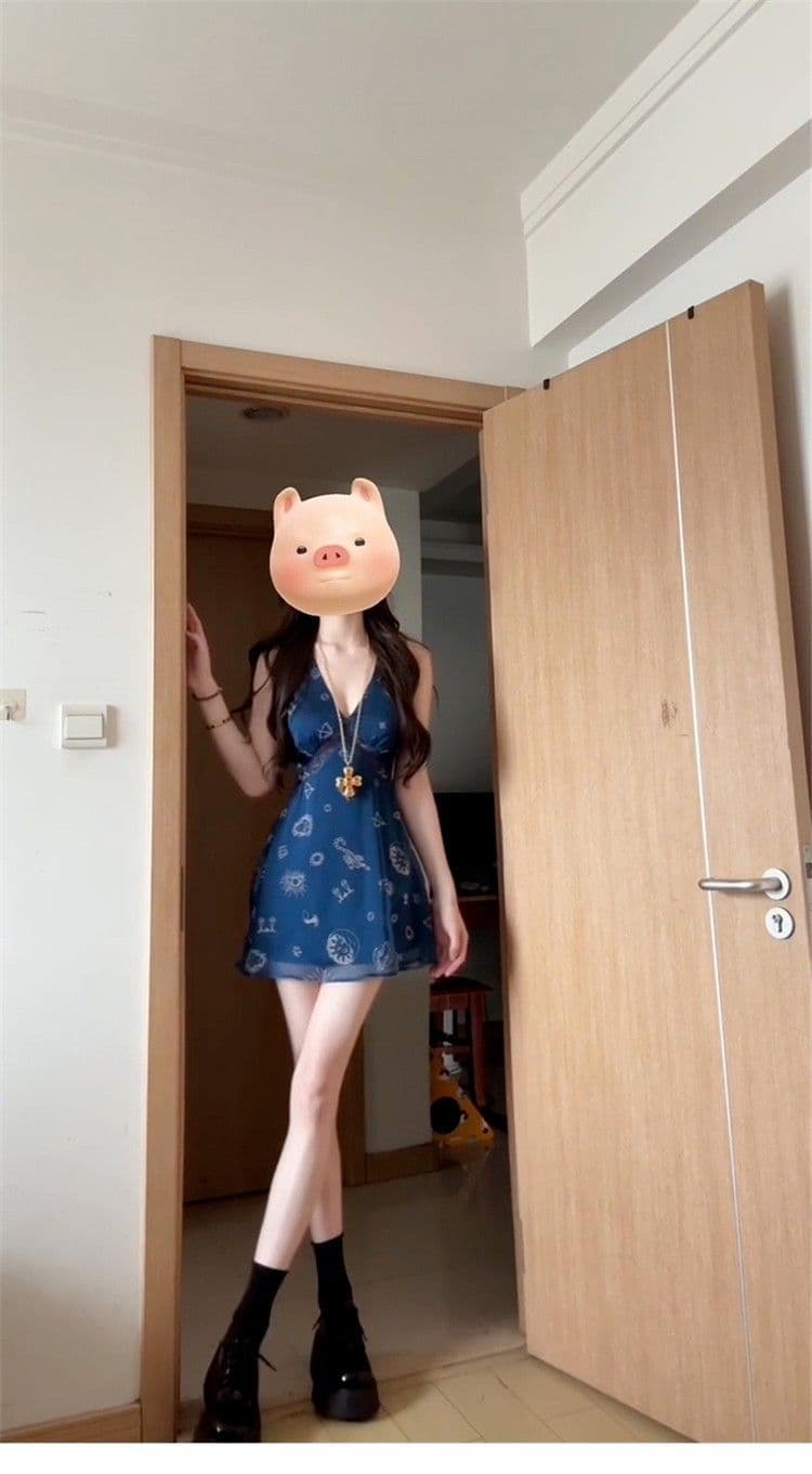 레트로 프린트 V넥 조끼 여성 드레스 2025 여름 새로운 품격 허리 수축 슬림해 보이는 휴가 바람 한 마디 미니 스커트 상세 이미지 12