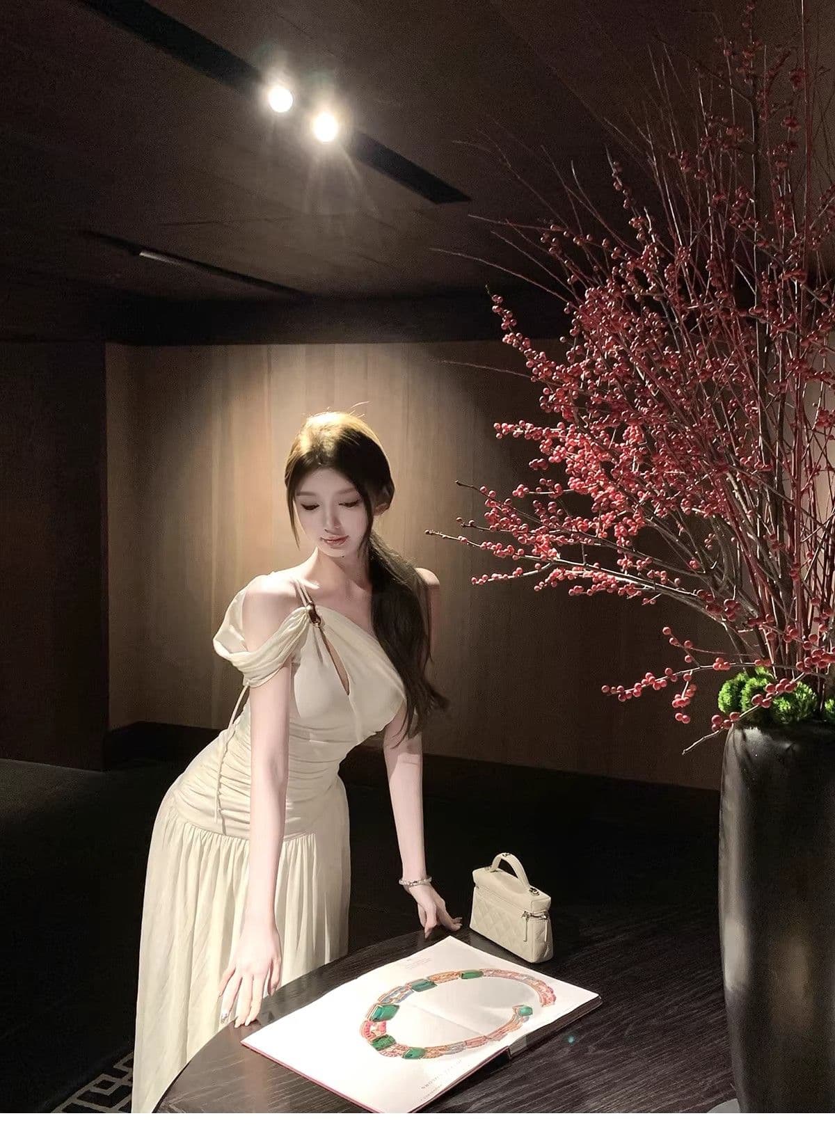 프랑스식 부드러운 바람 오프숄더 오프숄더 슬립 여성 드레스 봄 새로운 허리 수축 슬림해 보이는 고급 센스 길다 치마 상세 이미지 26