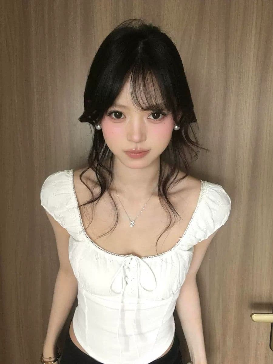 순수한 욕망 miu 부서 레이스 거품 소매 오프숄더 반팔 티셔츠 여성 여름 2026 슈퍼 잘 생긴 몸매 가꾸기 광장 칼라 맨위 이미지 4