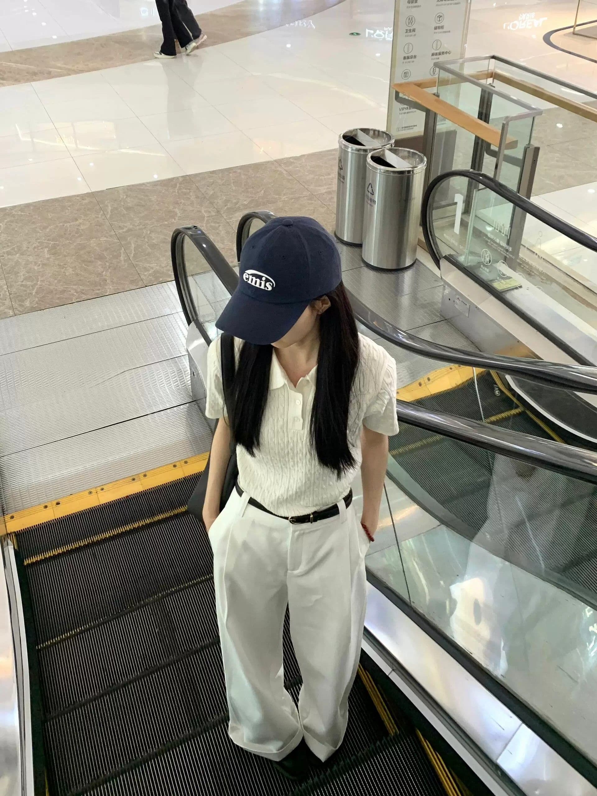 긍정적 인 어깨 반팔 티셔츠 여성 2026 새로운 여름 폴로 칼라 POLO 셔츠 다용도 고유 한 Chic 자수 니트 맨위 상세 이미지 6