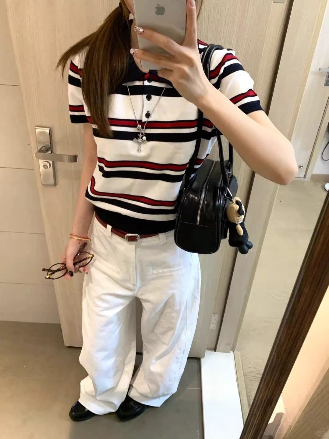 miu 부서 스트라이프 학원 스타일 POLO 셔츠 니트 긍정적 인 어깨 반팔 티셔츠 여성 여름 디자인 센스 작은 대중 허리 수축 맨위 상세 이미지 3