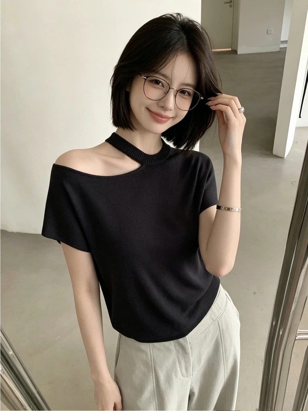 얼음 차가운 실크 행침 목 오프숄더 반팔 니트 스웨터 새로운 품격 몸매 가꾸기 슬림해 보이는 비스듬한 어깨 티셔츠 맨위 상세 이미지 5