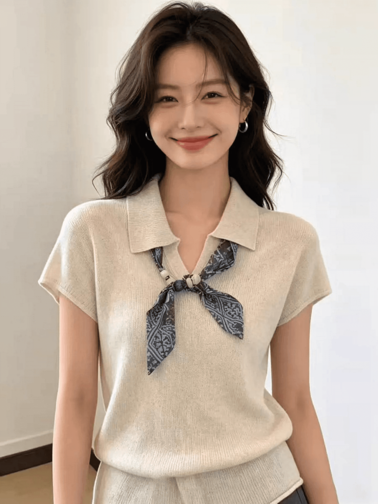 한 부서 디자인 센스 POLO 칼라 스카프 반팔 니트 스웨터 봄 여름 새로운 고급 센스 패션 품격 얇은 스타일 맨위 상세 이미지 3