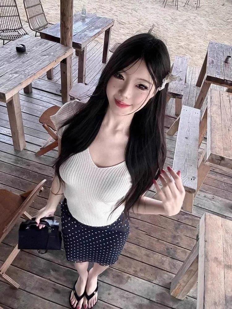 패키지 코어 실 로얄 자매 보라색 V넥 니트 반팔 티셔츠 여성 섹시함 순수한 욕망 몸매 가꾸기 디자인 센스 작은 날다 소매 맨위 상세 이미지 3