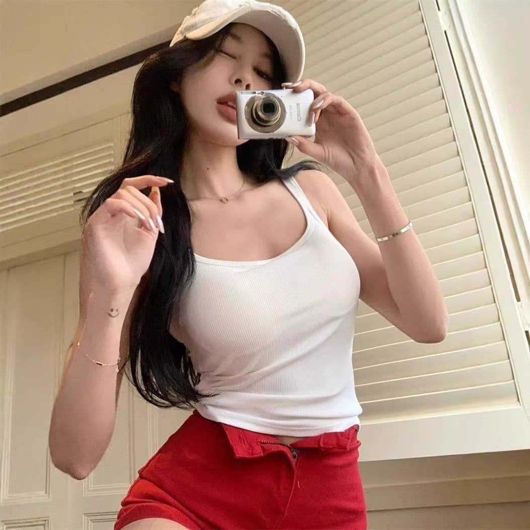 2026 여름 회색 작은 슬링 조끼 여성 몸매 가꾸기 외출용 인사이드 가져 가라. 슬림해 보이는 운동 만나는 섹시함 민소매 맨위 이미지 2