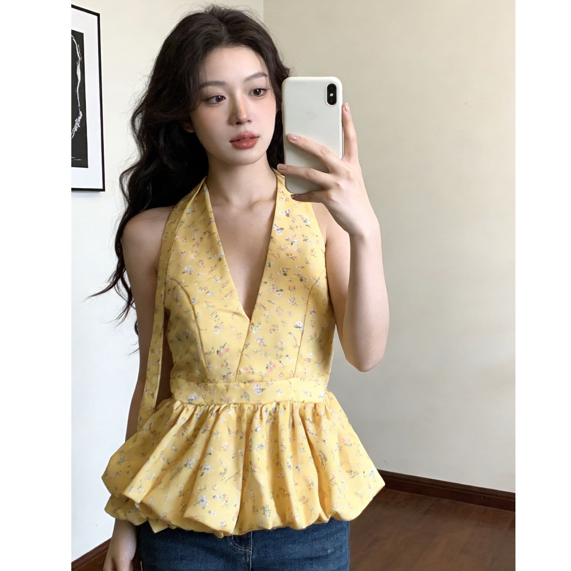 휴가 바람 플리츠 백리스 꽃밭 치마 맨위 여름 새로운 황색 꽃무늬 V넥 행침 목 레이스업 조끼 이미지 4