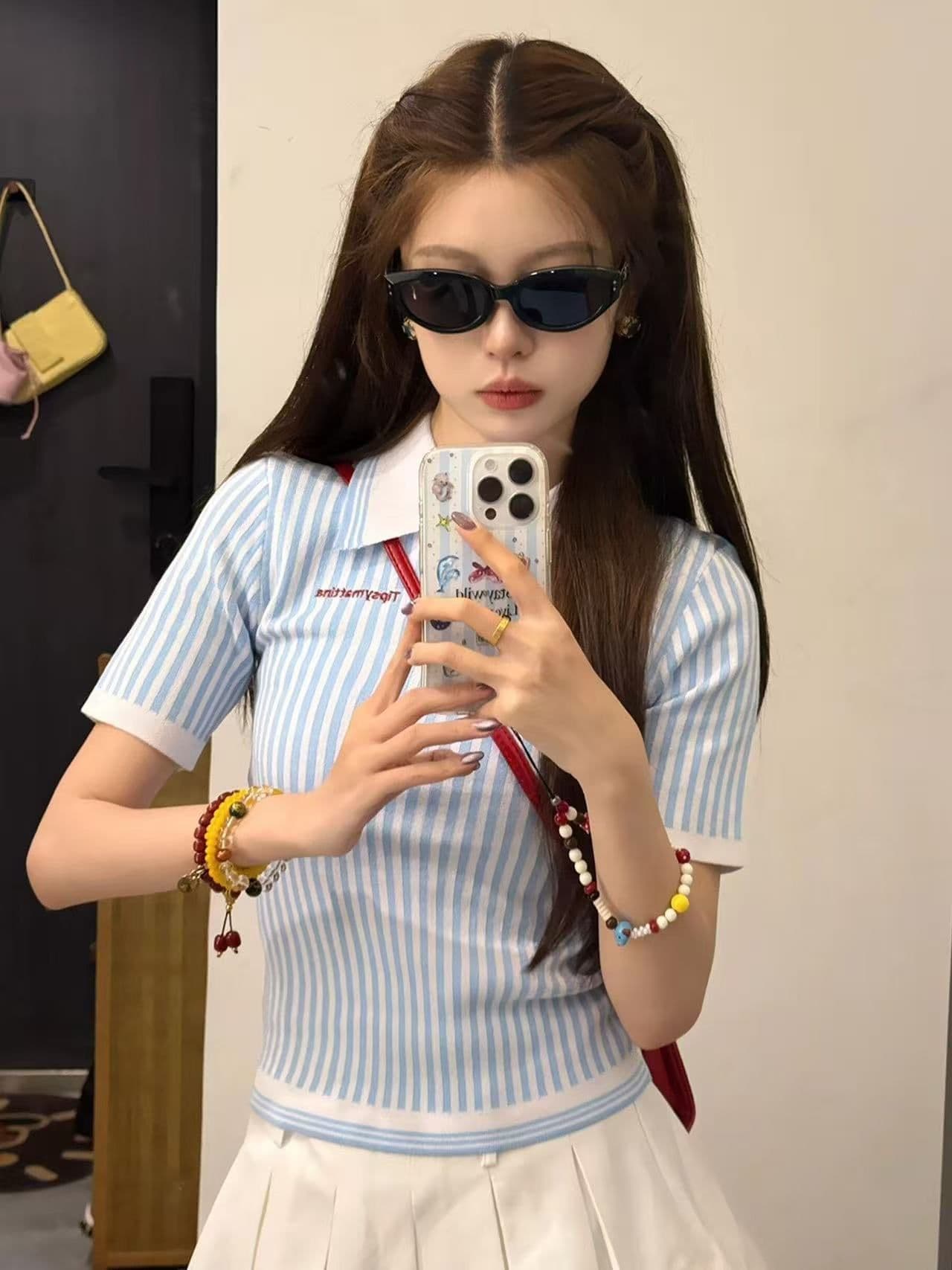 얼음 차가운 실크 작은 키 파란색 세로 줄무늬 반팔 POLO 셔츠 니트 여성 여름 몸매 가꾸기 다용도 긍정적 인 어깨 의류 상세 이미지 2