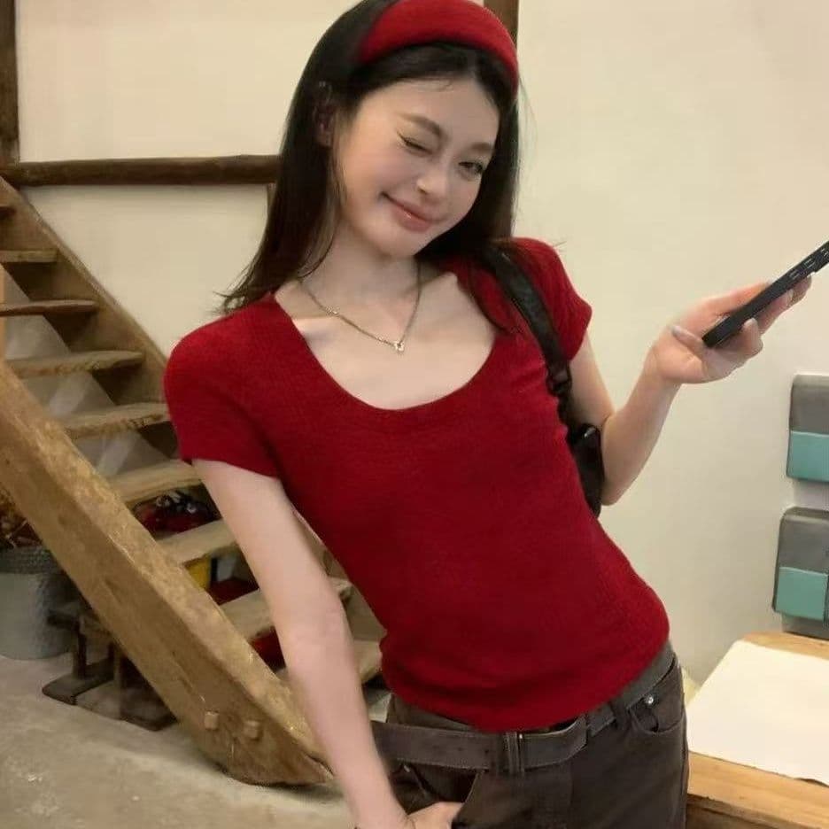 일상 편안함 지구 반팔 티셔츠 긍정적 인 어깨 몸매 가꾸기 한 부서 핫걸 슬림해 보이는 짧은 맨위 여성 이미지 2