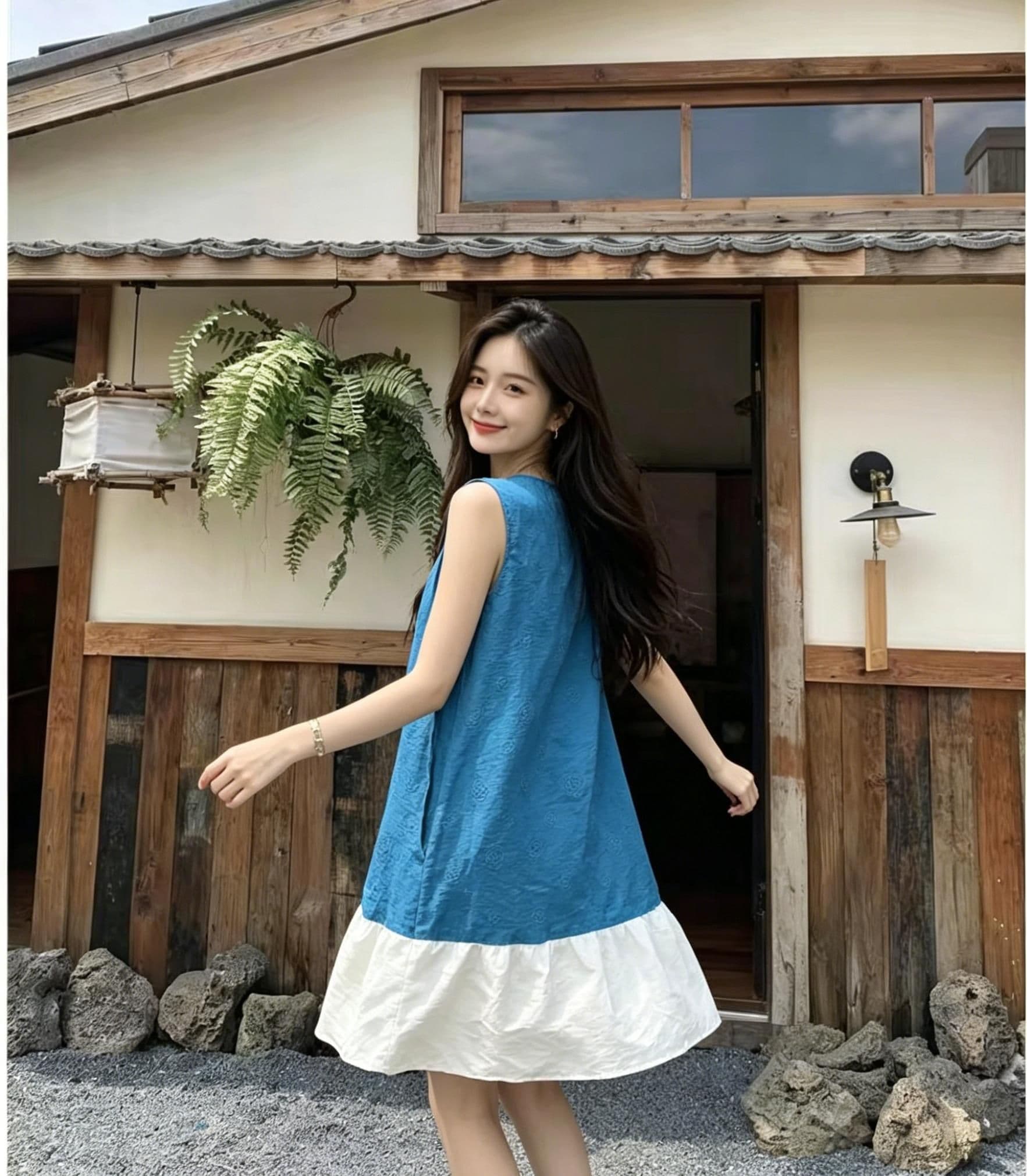 레이크 블루 자카드 민소매 여성 드레스 여름 배색 화이트 밑단 레이스업 루즈핏 슬림해 보이는 작은 키 캐주얼 연령 감소 상세 이미지 8