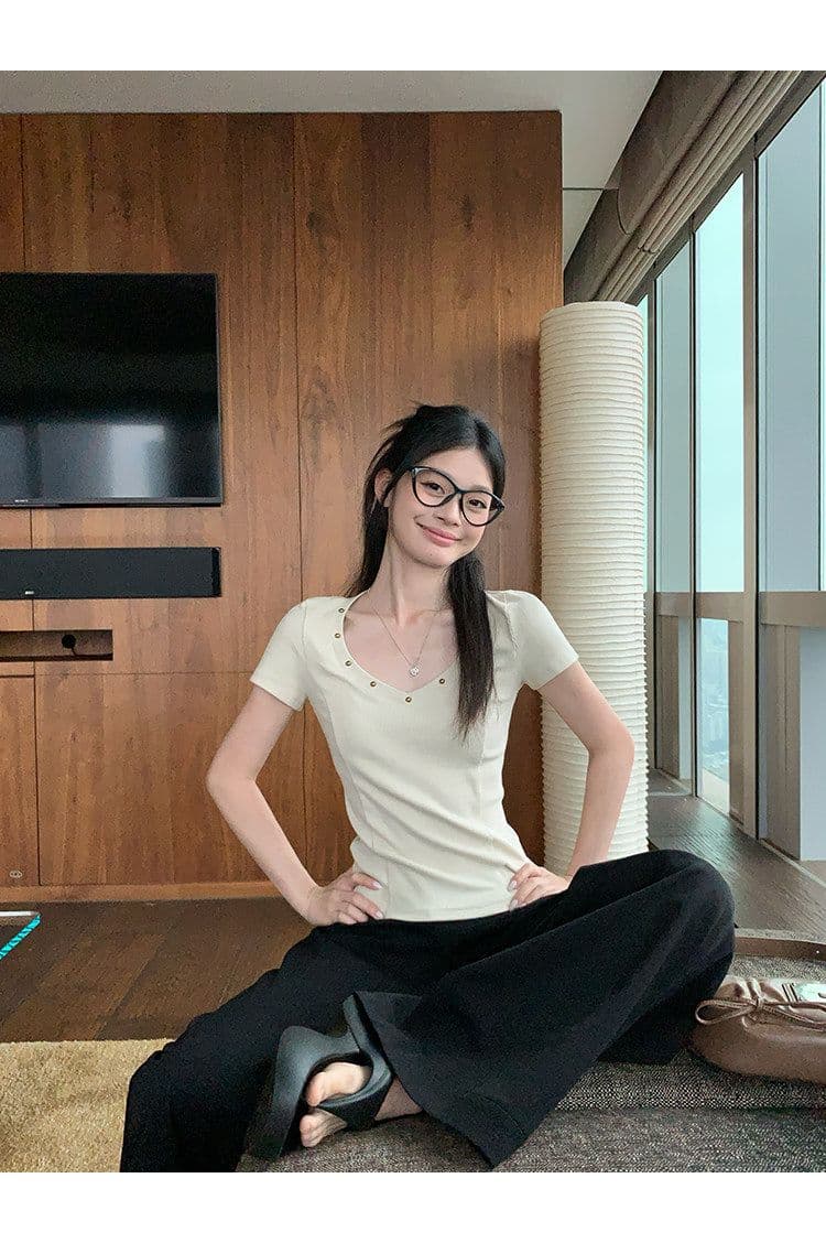 반팔 티셔츠 여성 의류 여름 트렌디 새로운 긍정적 인 어깨 몸매 가꾸기 슬림해 보이는 한 부서 디자인 센스 징 V넥 맨위 상세 이미지 15