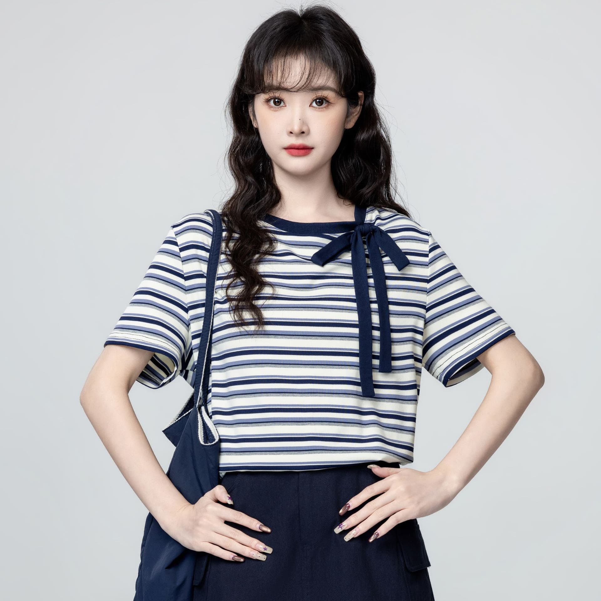 반팔 티셔츠 여성 의류 여름 루즈핏 한 부서 디자인 센스 아메리칸 스트라이프 스트랩 배색 비스듬한 칼라 맨위 이미지 5