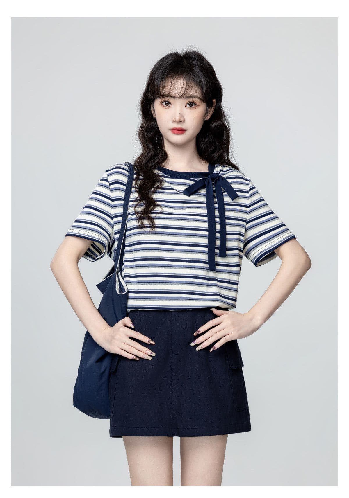 반팔 티셔츠 여성 의류 여름 루즈핏 한 부서 디자인 센스 아메리칸 스트라이프 스트랩 배색 비스듬한 칼라 맨위 상세 이미지 12