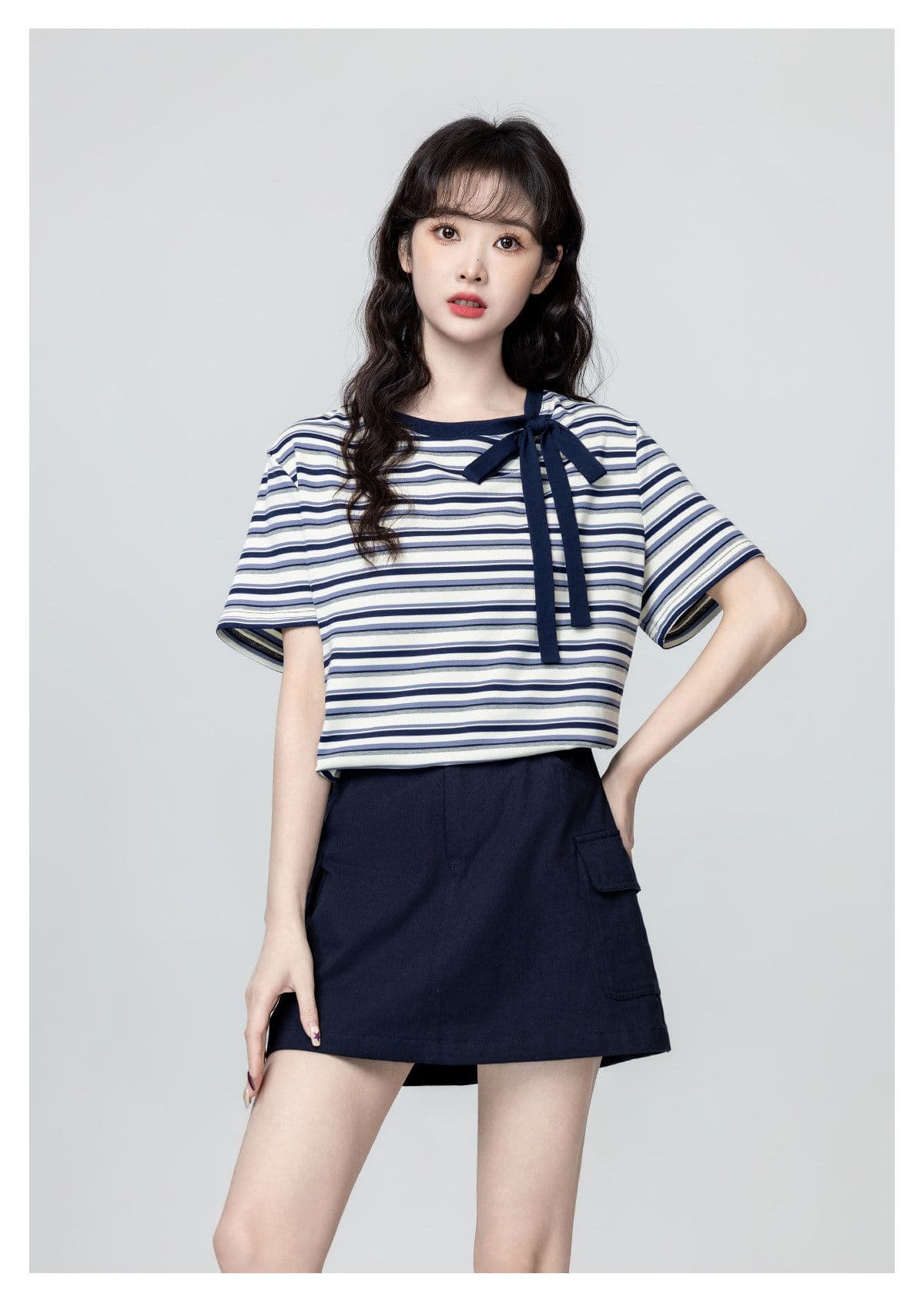 반팔 티셔츠 여성 의류 여름 루즈핏 한 부서 디자인 센스 아메리칸 스트라이프 스트랩 배색 비스듬한 칼라 맨위 상세 이미지 15